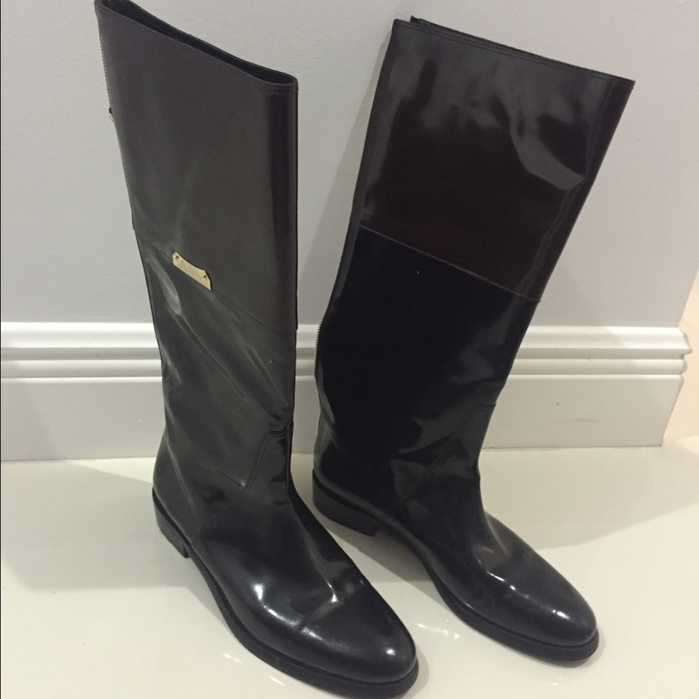 New Burberry Boots size 39